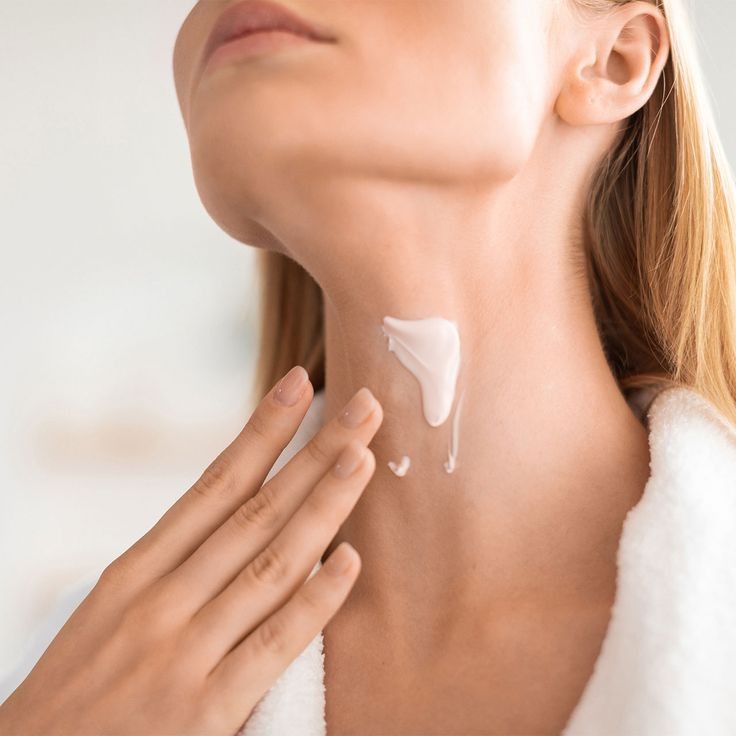 Neck cream or moisturizers